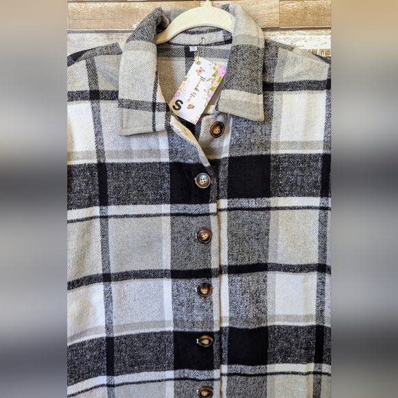 NWT Black Gray Plaid Flannel Shacket W Button Down - Picture 4 of 16